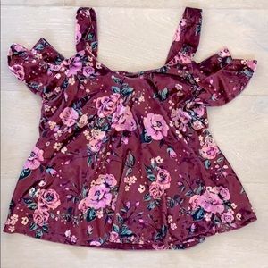 Floral peplum top w/ cutout sleeve